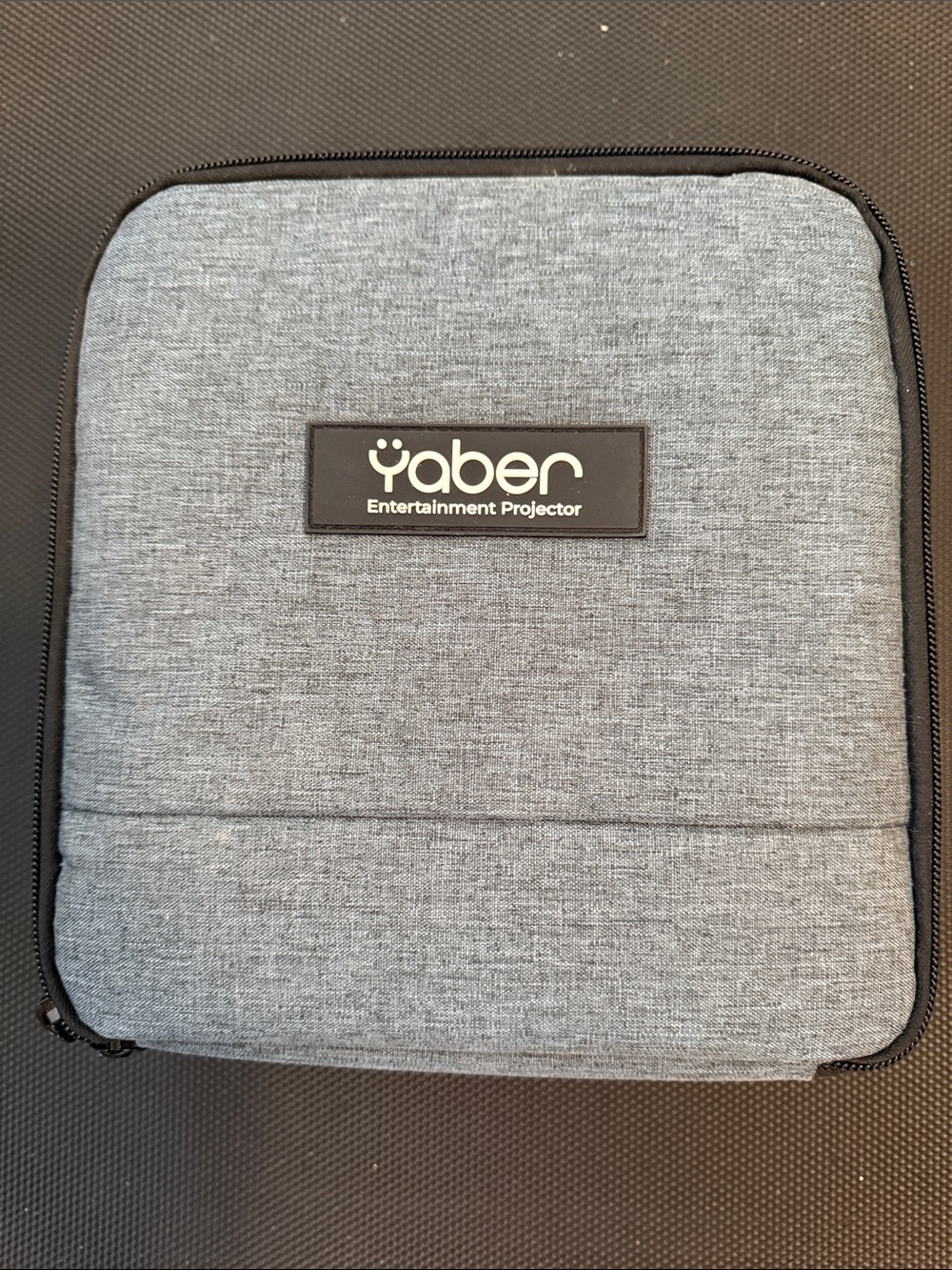 Yaber Entertainment Projector Carry Case in Heather Gray. Comes w/ Instructions
